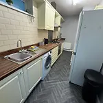 Omega - 3 Bedrooms - Sleeps 5 Lägenhet