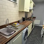 Omega - 3 Bedrooms - Sleeps 5 Lägenhet *