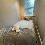 Omega - 3 Bedrooms - Sleeps 5