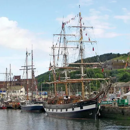 Omega - 3 Bedrooms - Sleeps 5 Apartmán Whitehaven