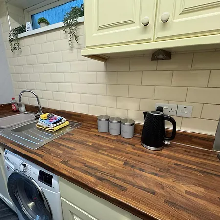 아파트 Omega - 3 Bedrooms - Sleeps 5 *