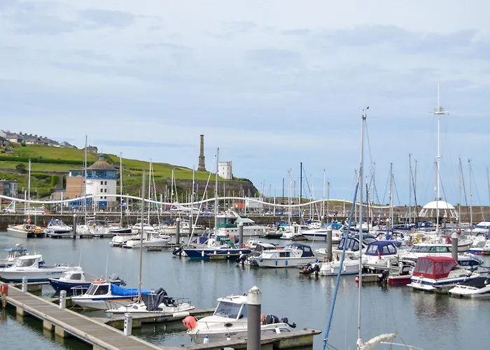 Omega - 3 Bedrooms - Sleeps 5 화이트헤이븐