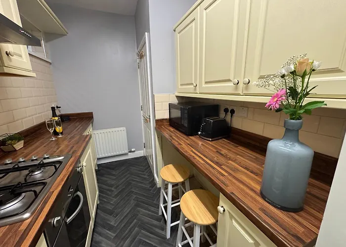 Omega - 3 Bedrooms - Sleeps 5 화이트헤이븐